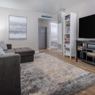 Фотография гостевого дома Walnut Bungalow East