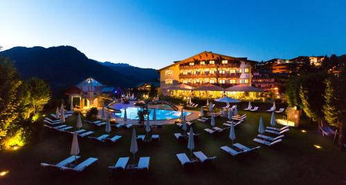 Фотография гостиницы Verwöhnhotel Berghof