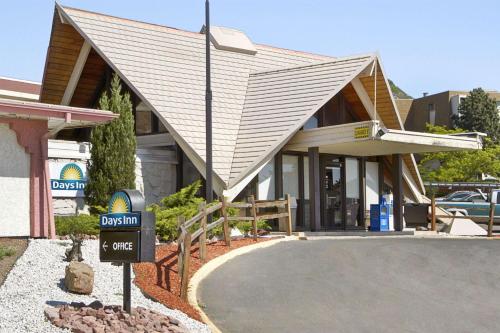Фотография гостиницы Days Inn by Wyndham Colorado Springs/Garden of the Gods