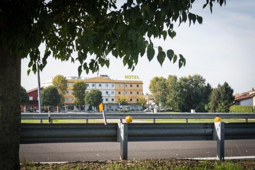 Фотография гостиницы Venice Hotel