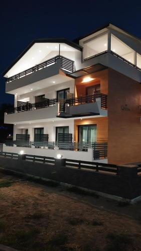 Фотография апарт отеля Elizabeth Queen Luxury Rooms