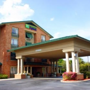 Фотография гостиницы Holiday Inn Express Hotel & Suites Bluffton at Hilton Head Area, an IHG Hotel
