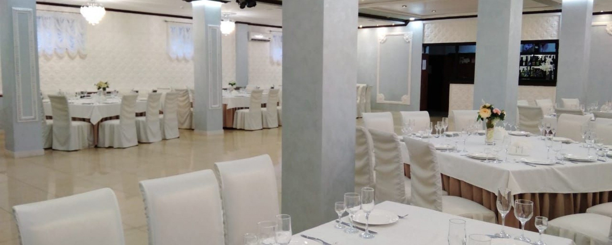 Фотографии банкетного зала Рица Холл до 100 человек