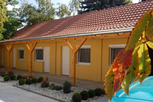 Фотография гостевого дома Belvárosi Panzió Pápa