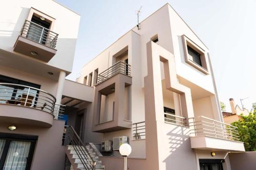 Фотографии гостевого дома
Venetia Luxury Villa