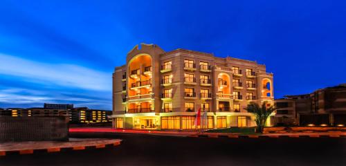 Фотографии апарт отеля
Solymar Ivory Suites