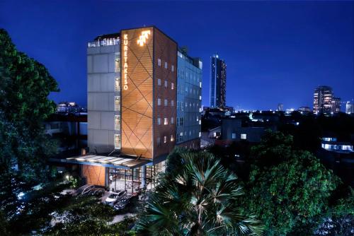 Фотография гостиницы Kuretakeso Kemang Hotel