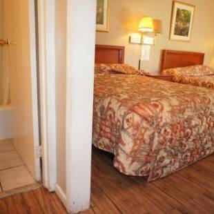 Фотографии мотеля
Executive Inn & Suites