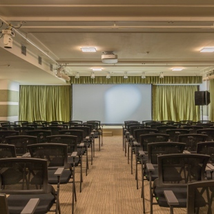 Фотография конференц-зала Наследие