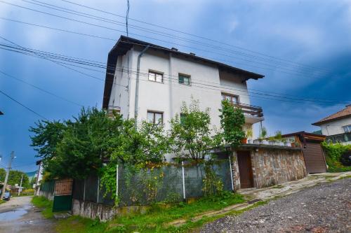 Фотография гостевого дома Topuzovi Guest House