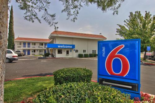 Фотография гостиницы Motel 6-Sacramento, CA - North