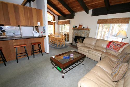 Фотографии гостевого дома 
            Horizons 4 #140, 1 Bedroom, Loft, 1.25 Baths