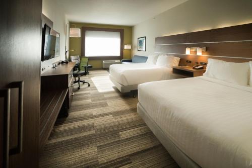 Фотография гостиницы Holiday Inn Express & Suites - West Edmonton-Mall Area, an IHG Hotel