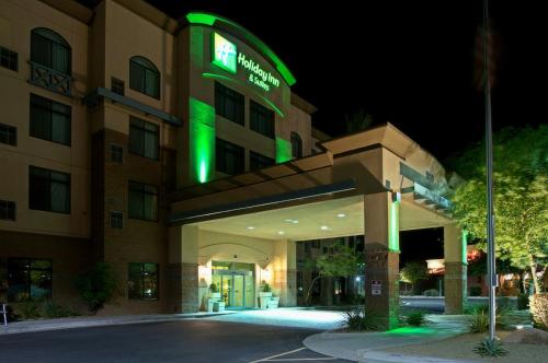 Фотография гостиницы Holiday Inn Hotels and Suites Goodyear - West Phoenix Area, an IHG Hotel