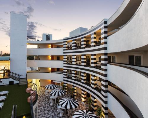 Фотография гостиницы Carlyle Inn