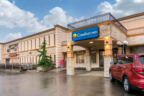 Фотография гостиницы Quality Inn Toronto Airport