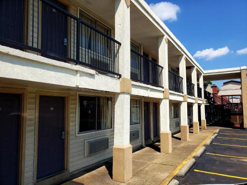 Фотография гостиницы OYO Hotel Alexandria LA- Hwy 165