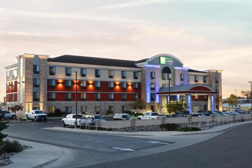 Фотография гостиницы Holiday Inn Express Hotel & Suites Grand Junction, an IHG Hotel