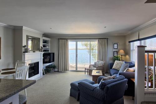 Фотография гостевого дома 315 Water Street Inn