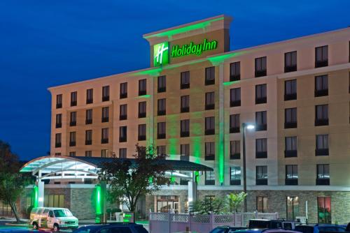 Фотография гостиницы Holiday Inn Harrisburg East Airport, an IHG Hotel