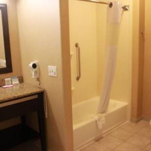 Фотографии гостиницы 
            Hampton Inn & Suites Houston-Cypress Station