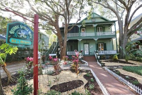 Фотография мини отеля Historic Sevilla House (Adults only)