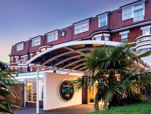 Фотография гостиницы Bournemouth West Cliff Hotel