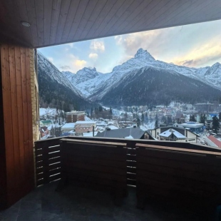 Фотография квартиры Апартаменты Уютная Евродвушка в Самом Центре Домбая