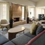 Фотография гостиницы Courtyard by Marriott Indianapolis Airport