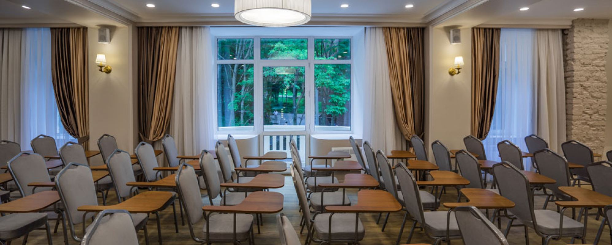 Фотографии конференц-зала Aurora Hall