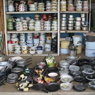Фотография достопримечательности Южноуральский посудный рынок