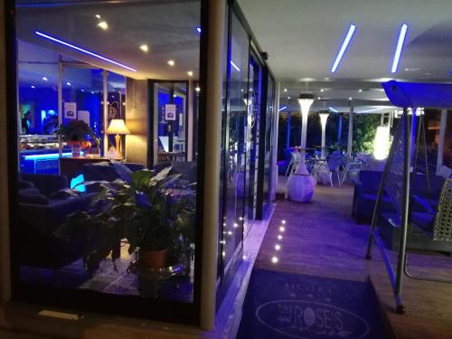 Фотография гостиницы Hotel Blue Rose's