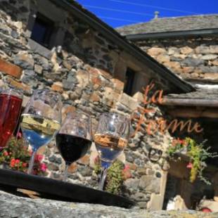 Фотографии мини отеля
La Ferme du Bien-etre