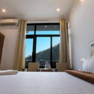 Фотографии гостиницы
Hotel Tapovan Cottage