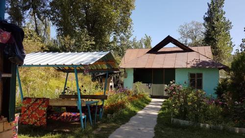 Фотография мини отеля Friendship (guest house)*