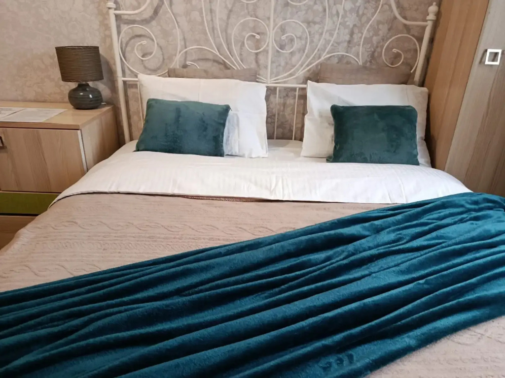 Фотография квартиры Апартаменты Квартира AlexHome РП Свердловский Строителей 9