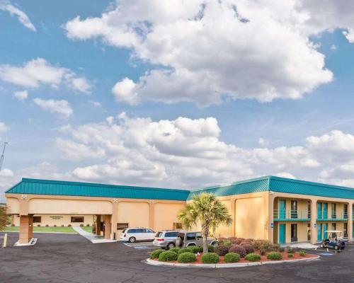 Фотография гостиницы Quality Inn Macon