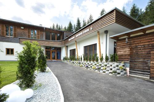 Фотография гостиницы Sporthotel Grünau - Hotel, Restaurant Wimmergreuth