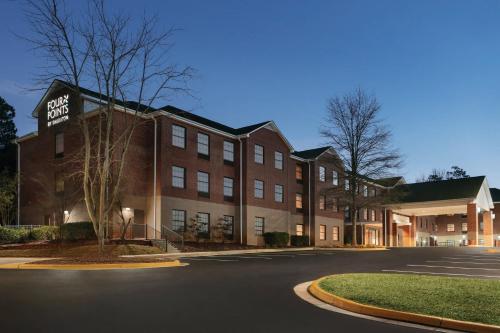 Фотография гостиницы Four Points by Sheraton Raleigh Arena