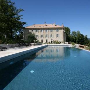 Фотографии гостиницы 
            Château Les Oliviers de Salettes