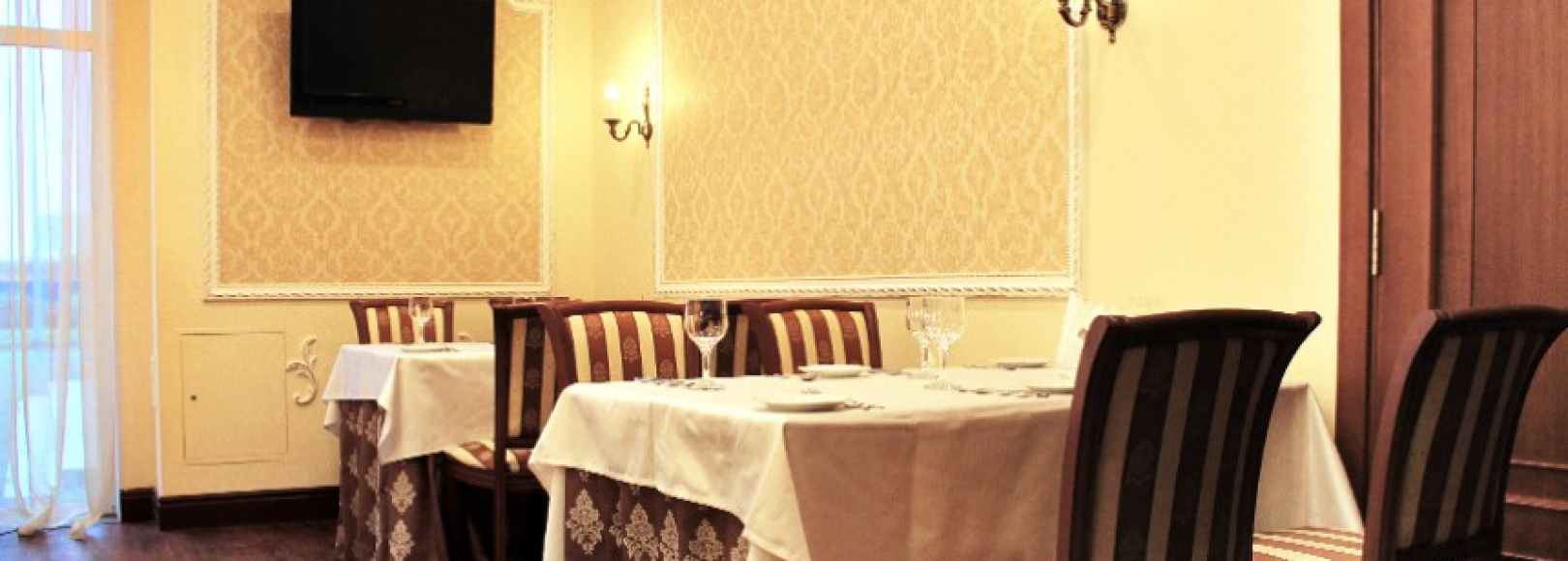 Фотография комнаты для переговоров Гранд Петергоф