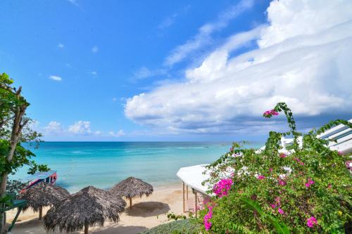 Фотография гостиницы Beach House Condos, Negril