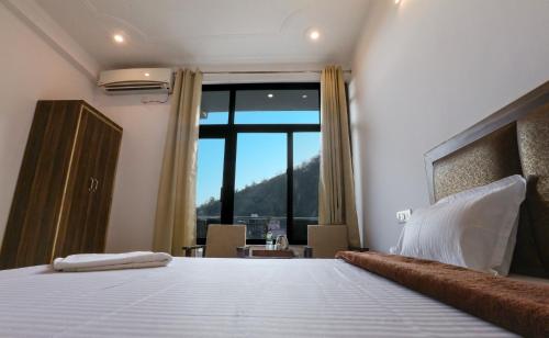 Фотография гостиницы Hotel Tapovan Cottage