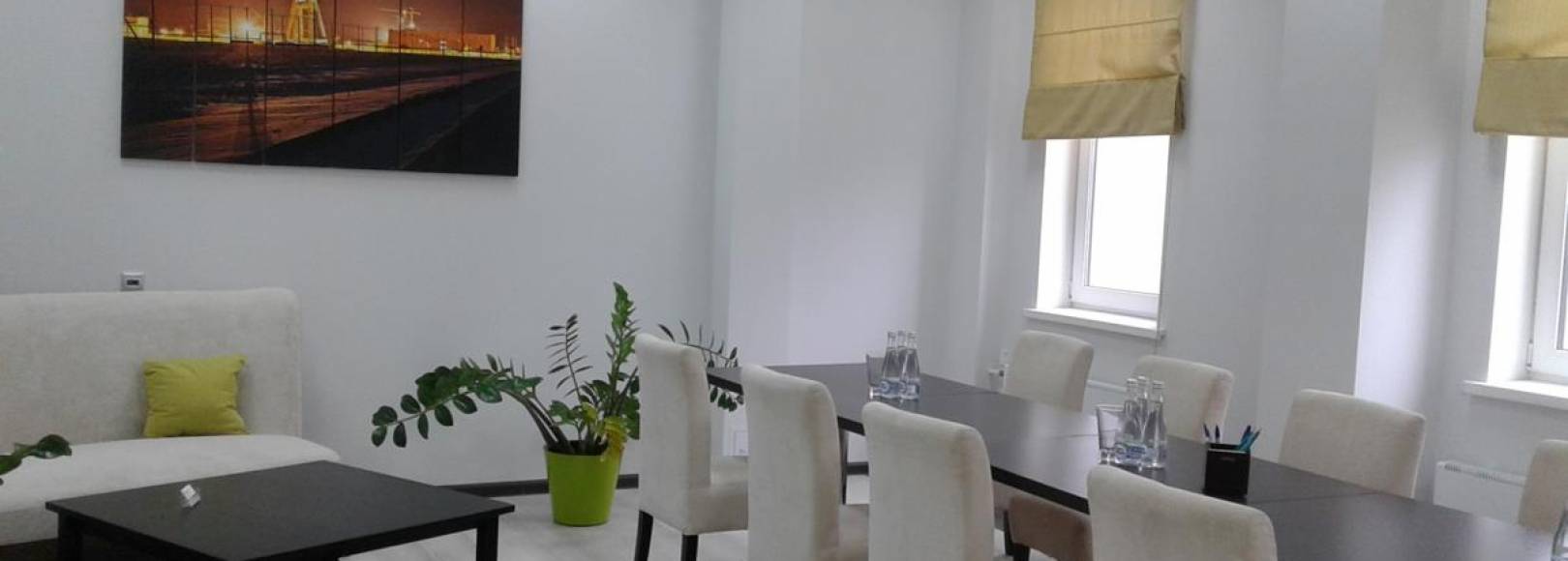 Фотография комнаты для переговоров Кристалл