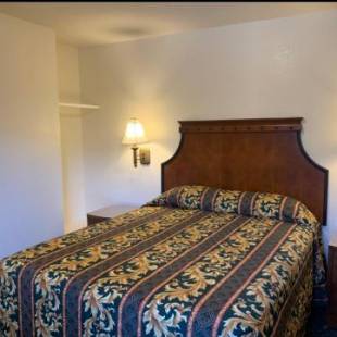 Фотографии гостиницы 
            Holiday Motel