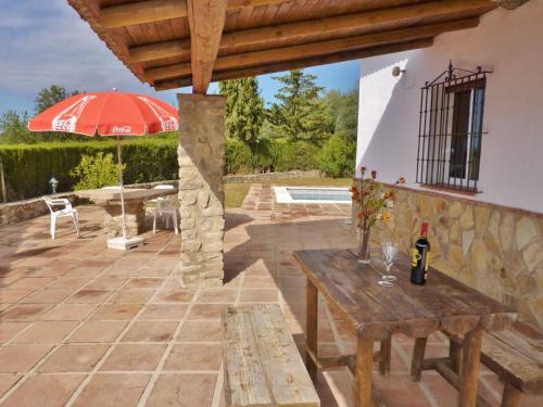 Фотография гостевого дома Pretty Cottage in Villanueva de la Concepcion with Pool