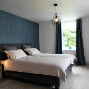 Фотографии мини отеля
Les Lucioles