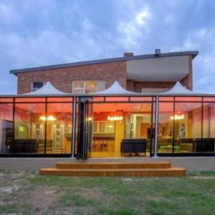 Фотографии гостевого дома
90 On Wellington