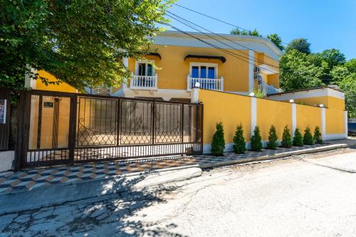 Фотография гостевого дома Южная ночь