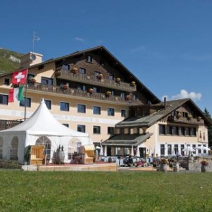 Фотография гостиницы Hotel Salastrains